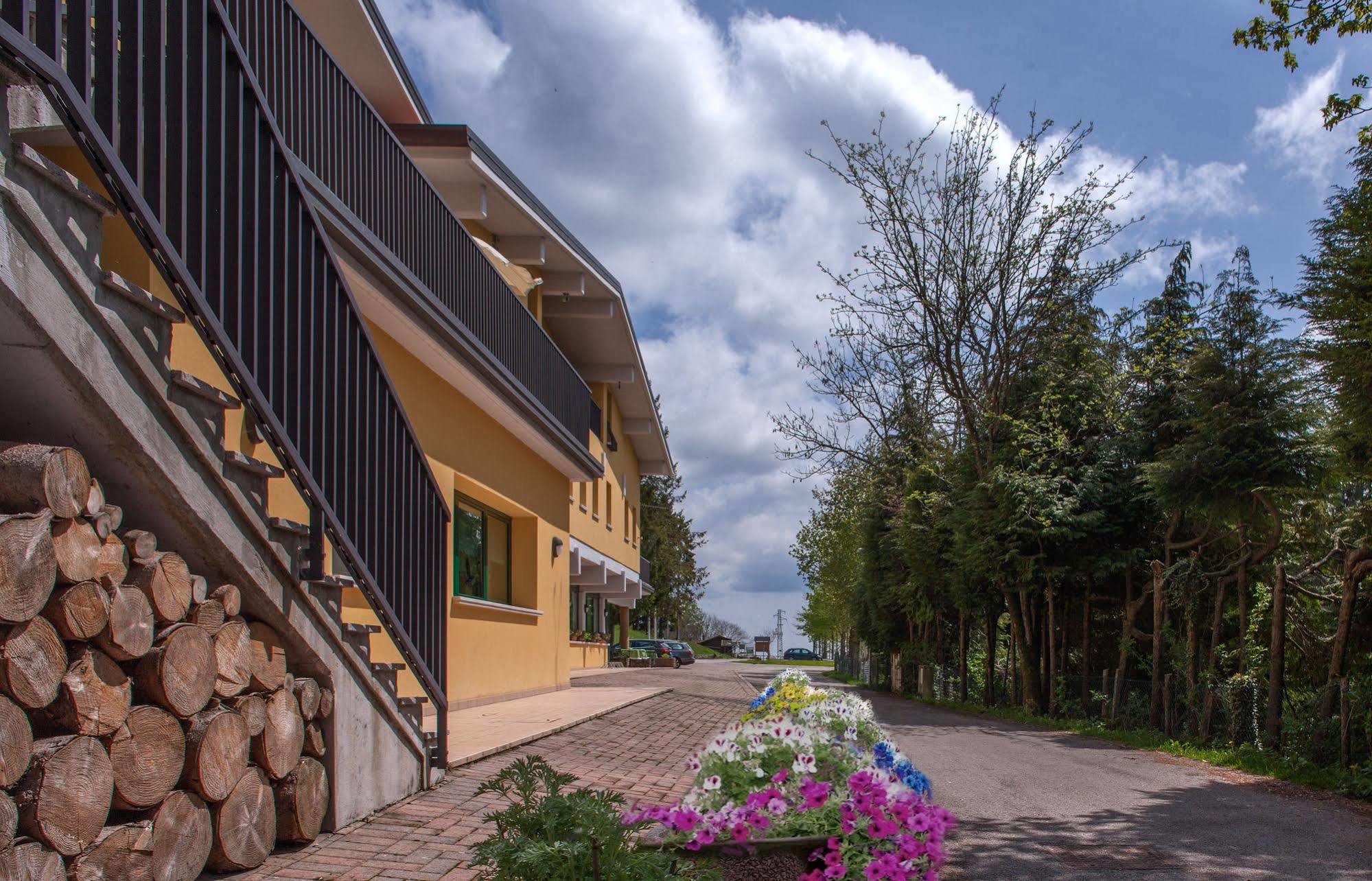 Residence Miravalle & Stella Alpina ヴァルドッビアーデネ エクステリア 写真
